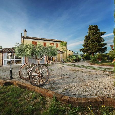 Briciola Di Sole B&B E Ristorante Borgo  Exteriör bild