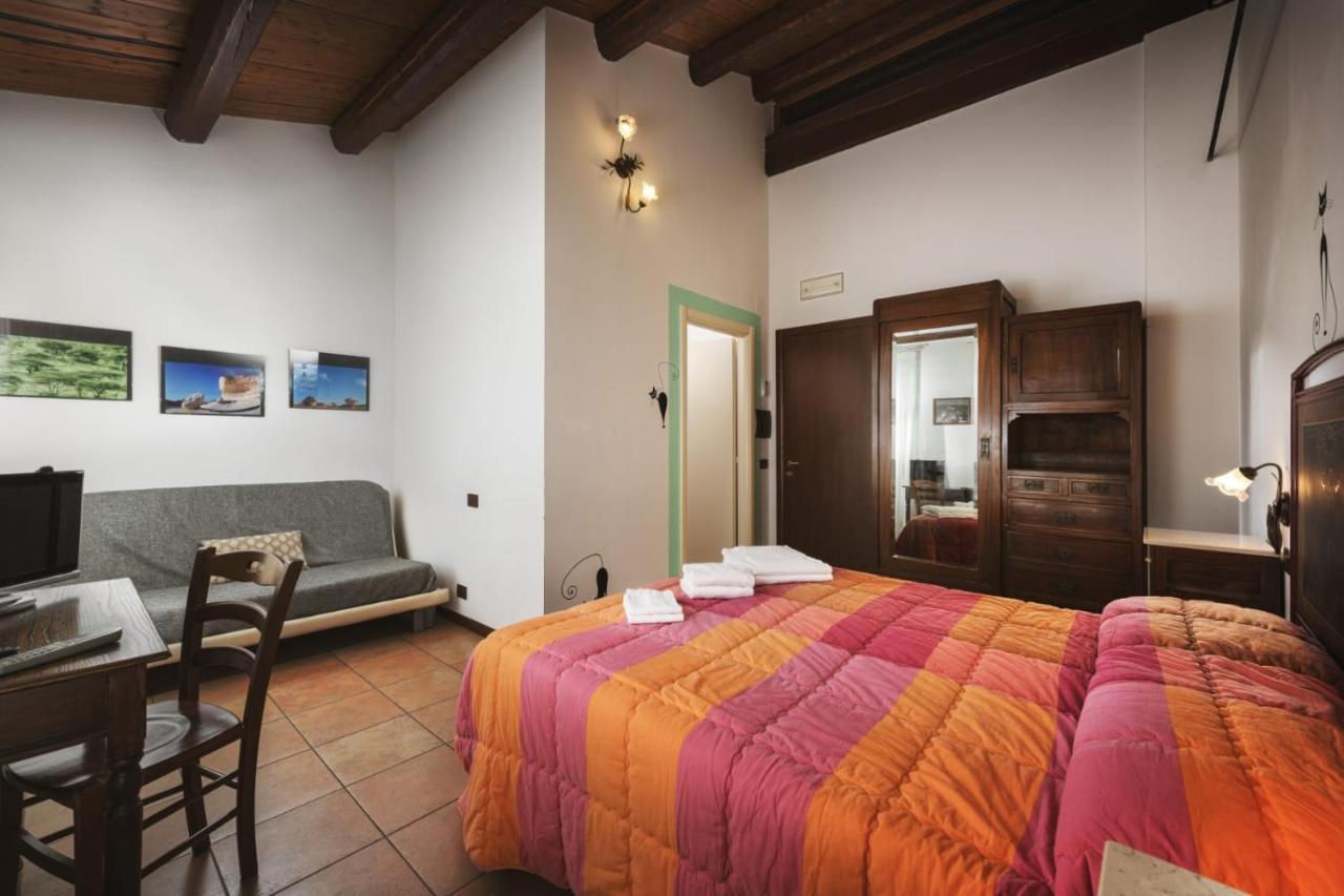 Briciola Di Sole B&B E Ristorante Borgo  Exteriör bild